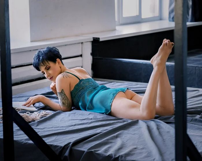 Ночные бабочки на выезд: мир ночного досуга и его тонкости